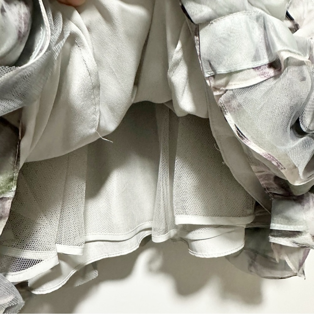 BCBGMAXAZRIA Eva Silk Ruffled Petal Dress Size 8 - Picture 10 of 15